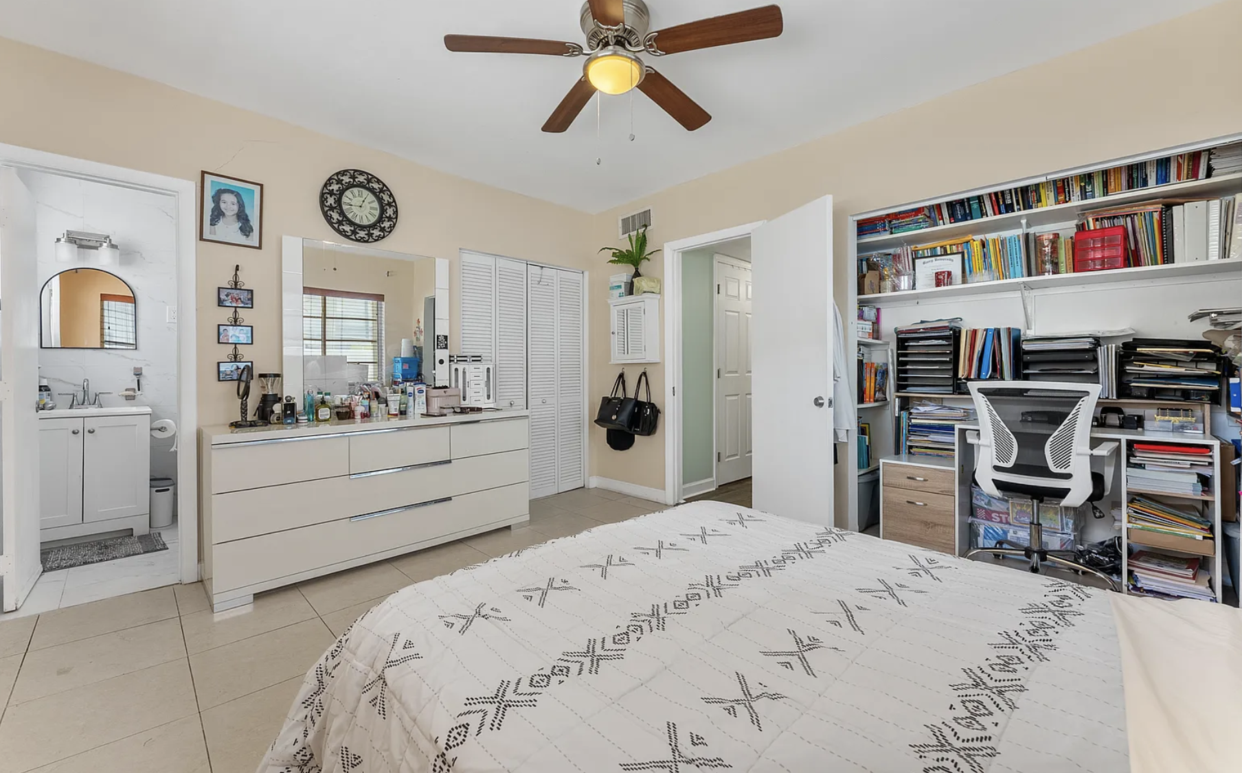 Newly Renovated 2-Bedroom Condo for Rent