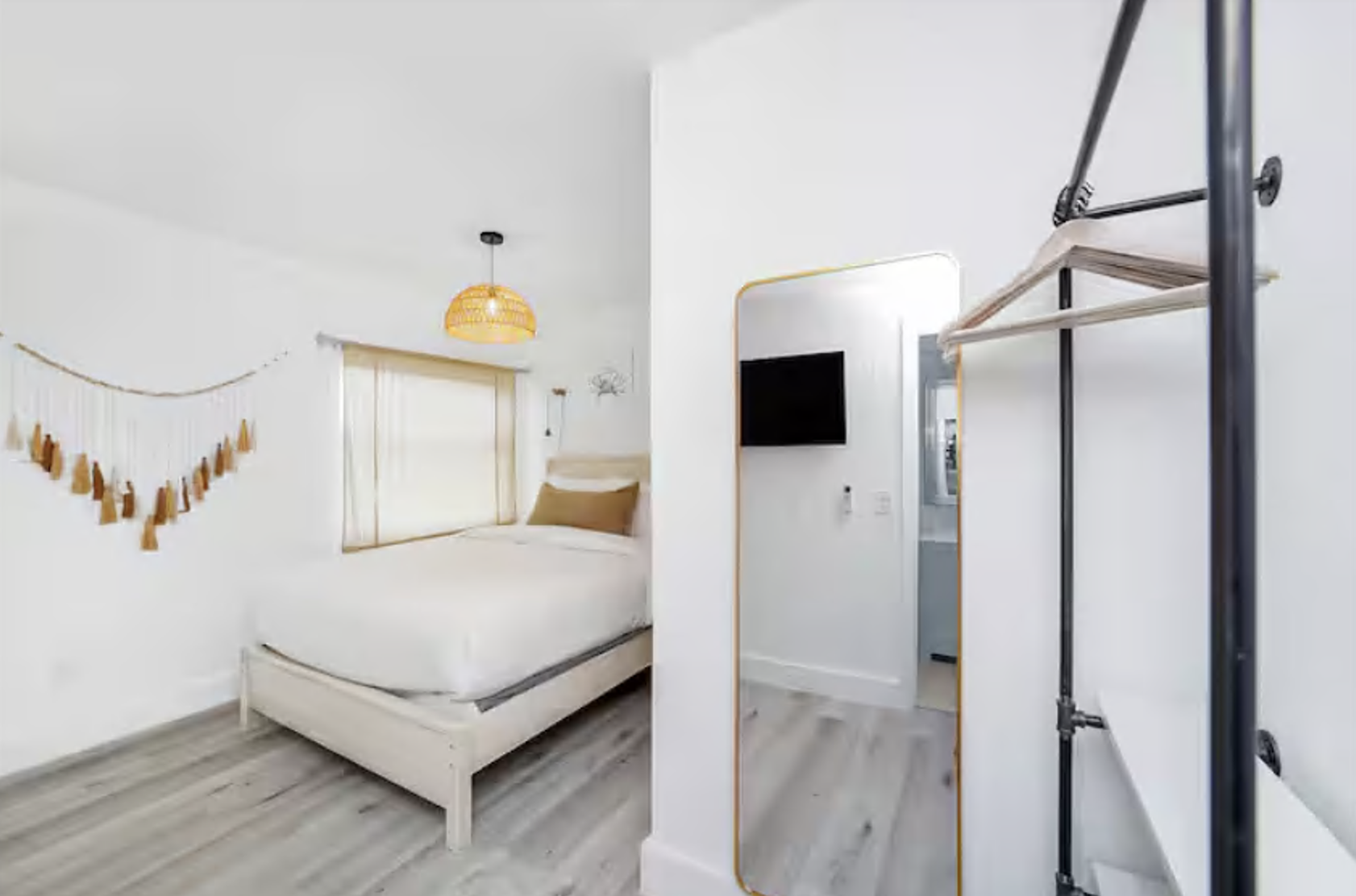 Cozy 1 Bed / 1 Bath Private Unit – Miami Beach