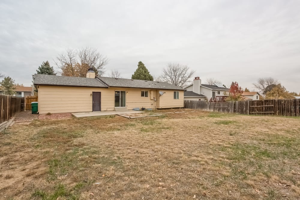 Comfortable Single Family Home in Aurora with Flexible Leasing Options